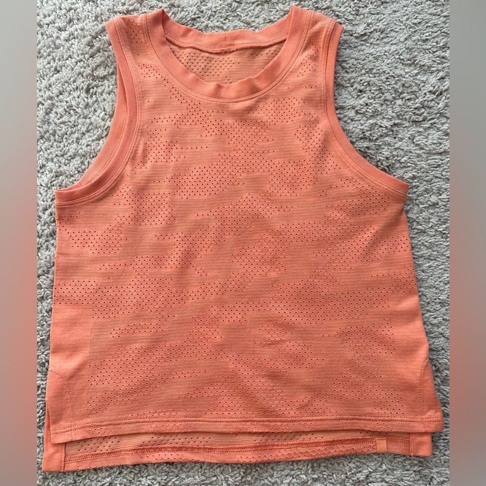 Lululemon Train To Be Tank size 4